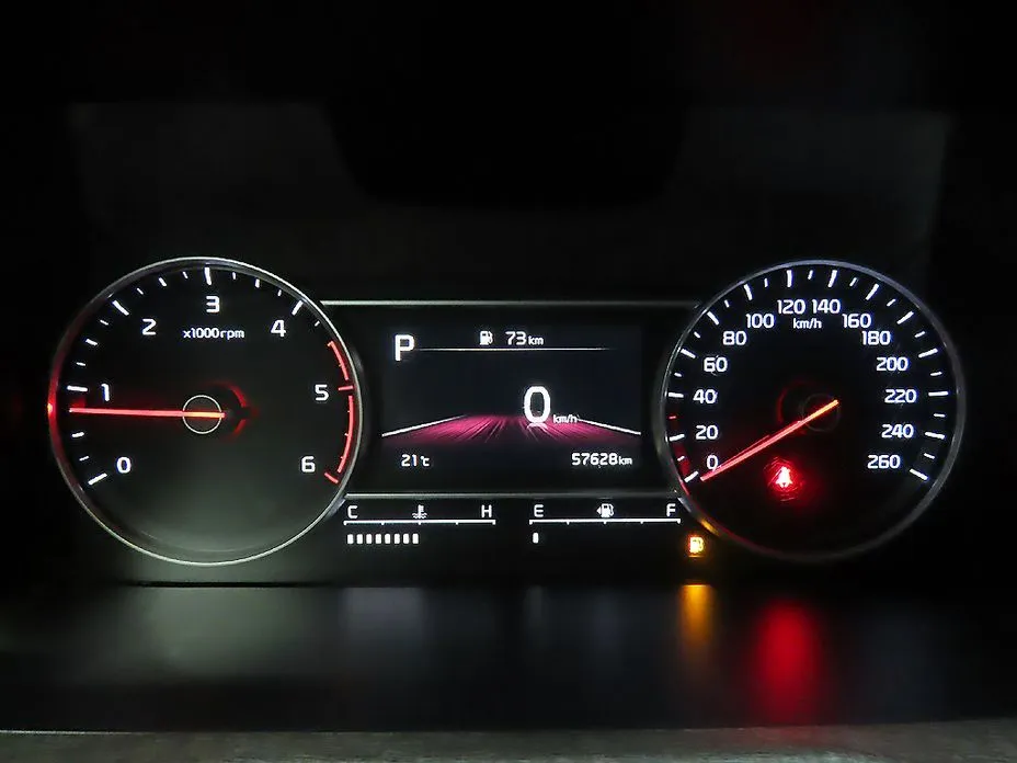 Kia Sorento — фото 10