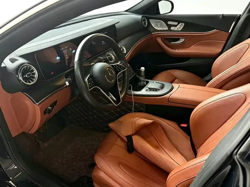 Mercedes-Benz CLS — фото 4