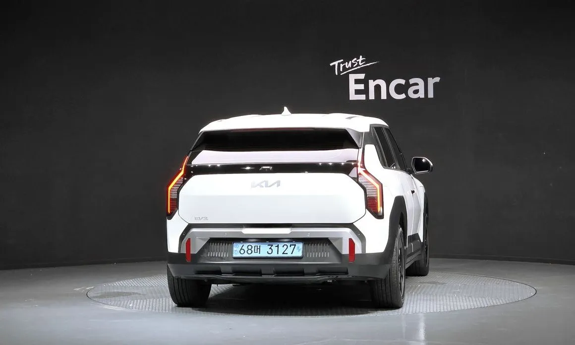Kia EV3 — фото 2