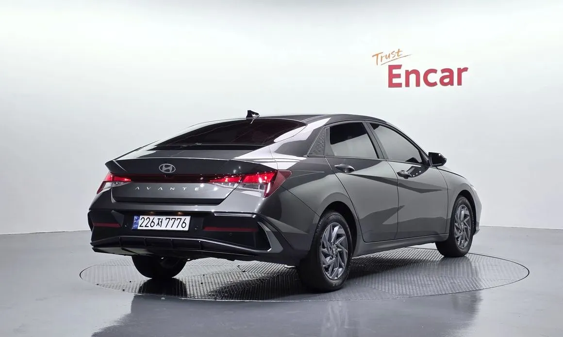 Hyundai AVANTE — фото 5