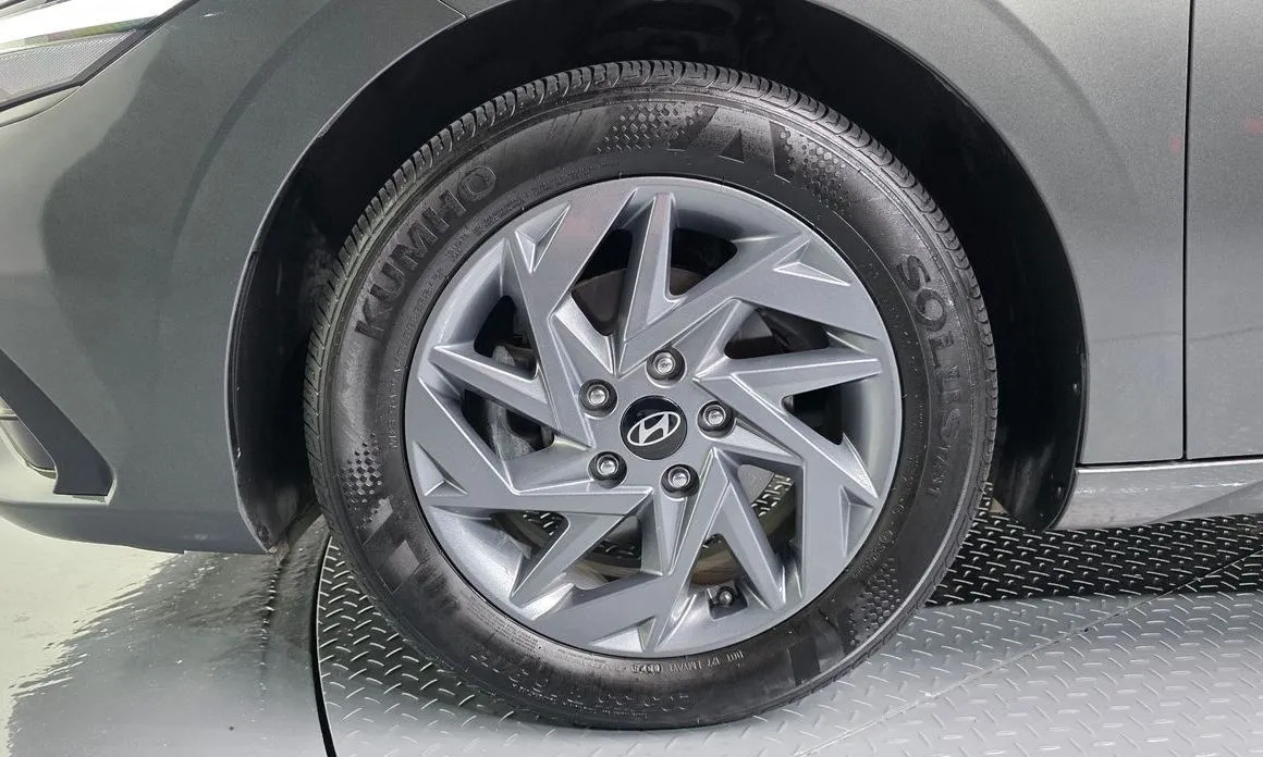 Hyundai AVANTE — фото 4