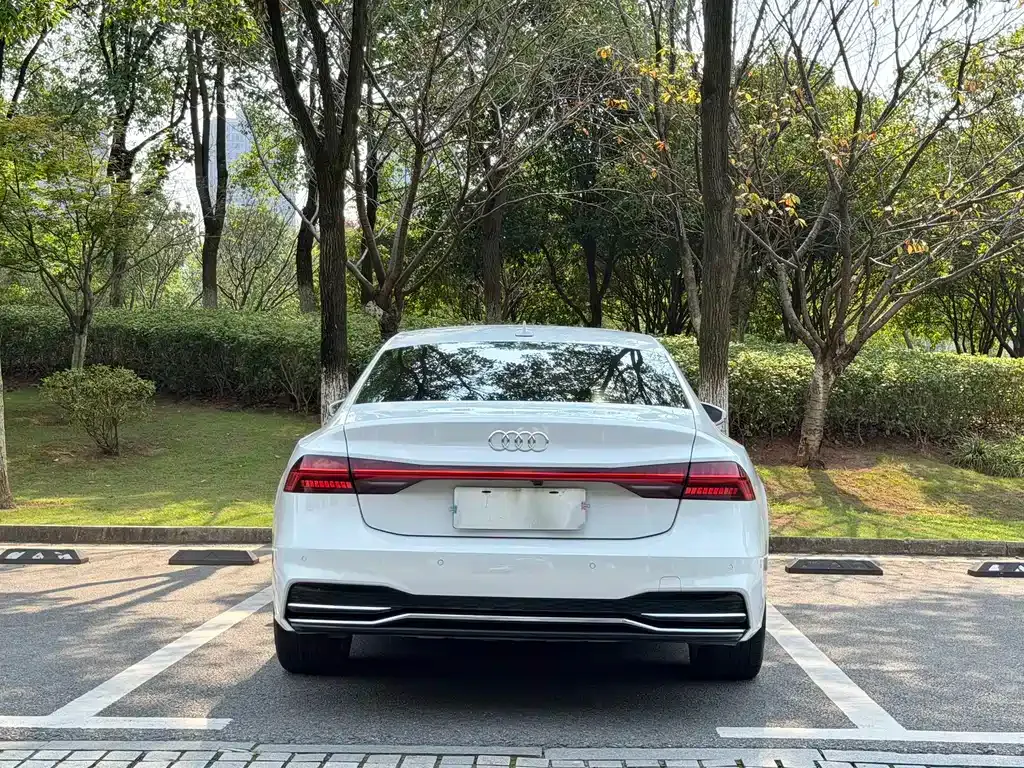 Audi A7L — фото 4