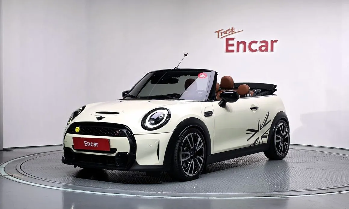 Mini Cooper Convertible — фото 1
