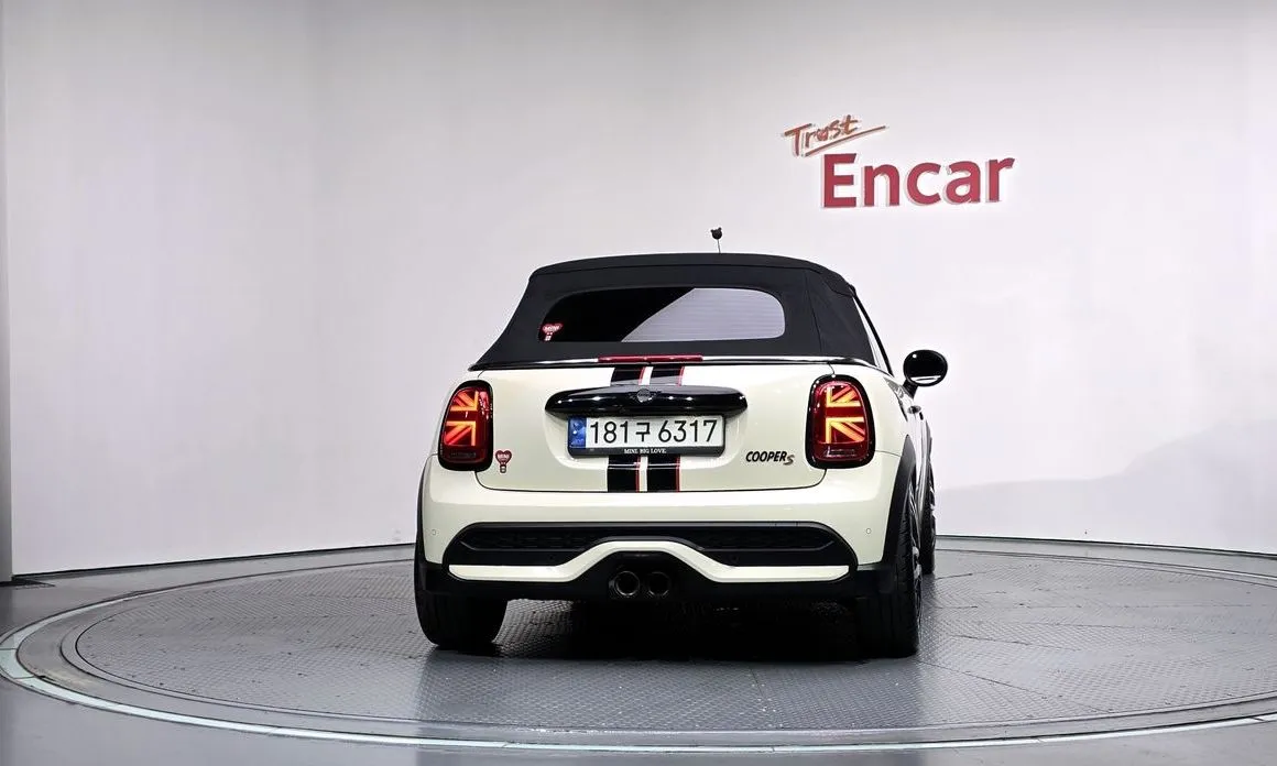 Mini Cooper Convertible — фото 2