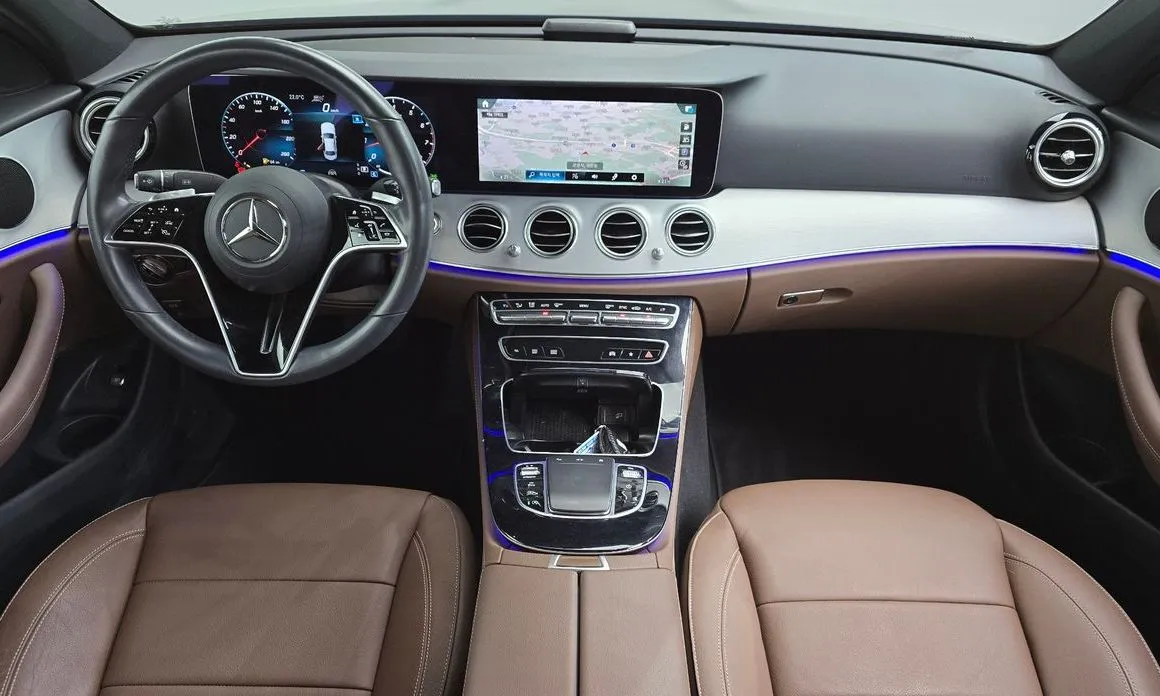 Mercedes-Benz E-Class — фото 10