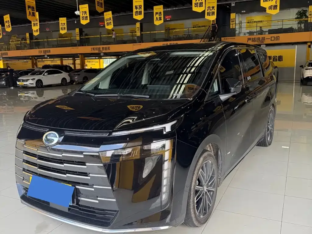 GAC Motor Trumpchi E8 — фото 1
