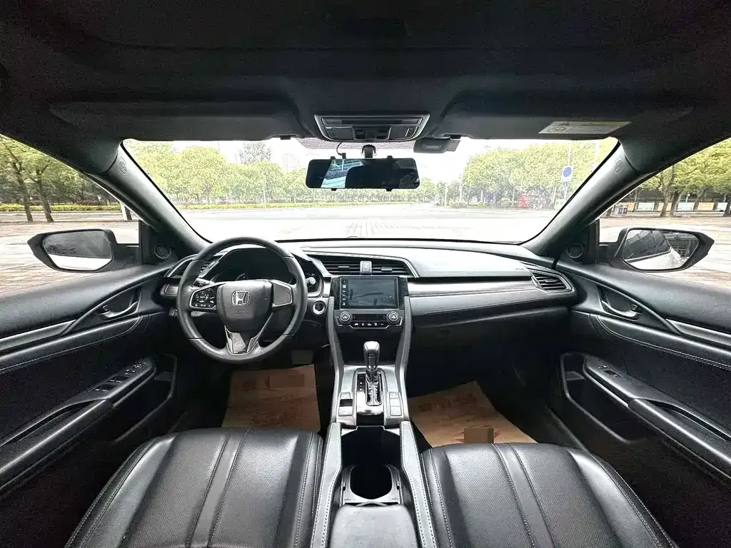 Honda Civic — фото 7