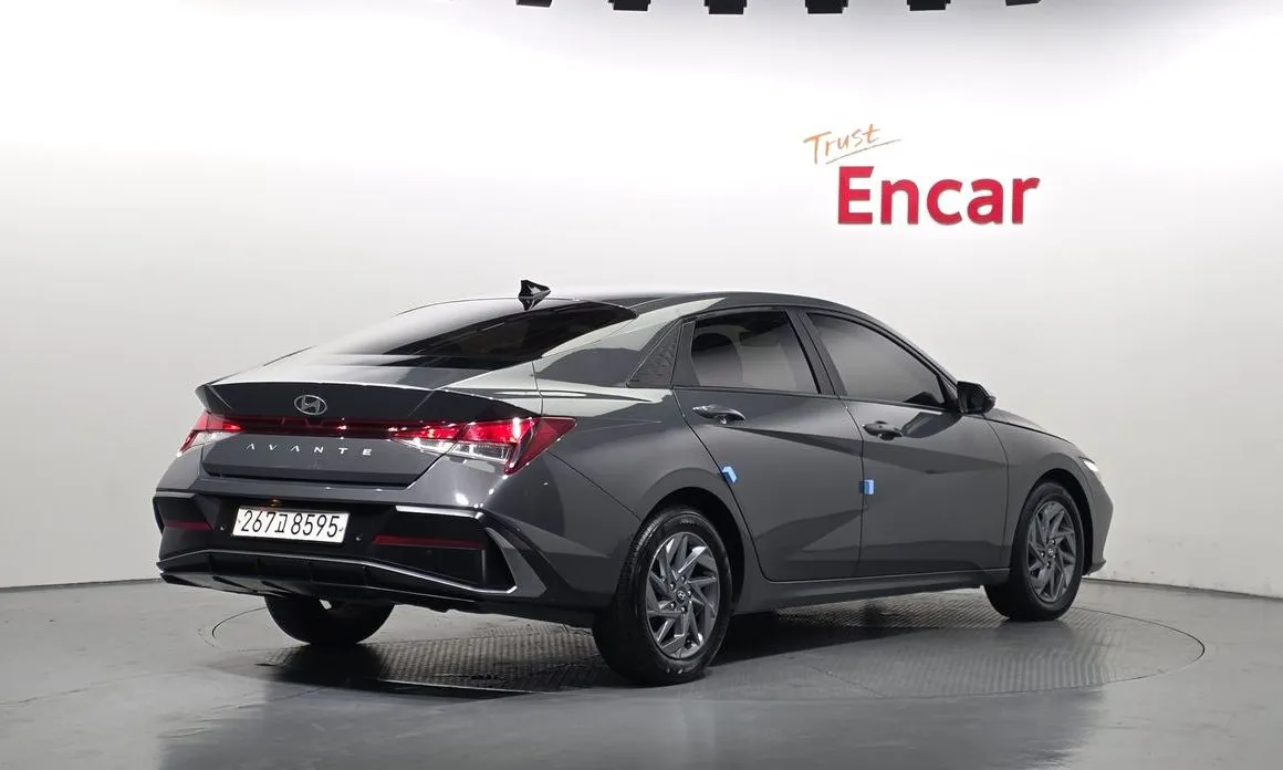 Hyundai AVANTE — фото 2