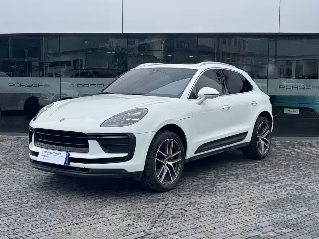 Porsche Macan — фото 1