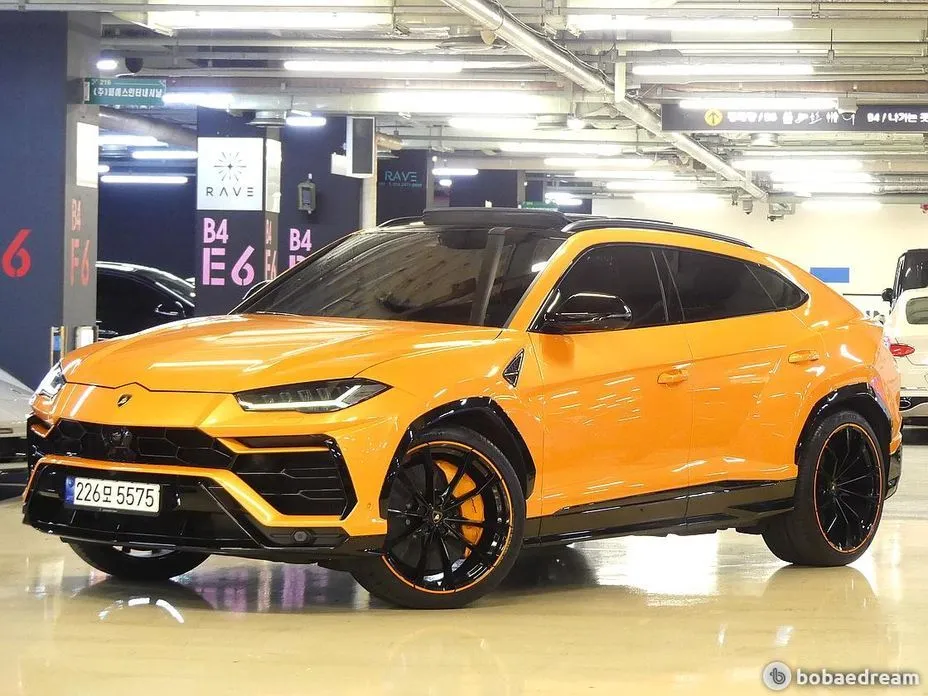Lamborghini Urus — фото 6