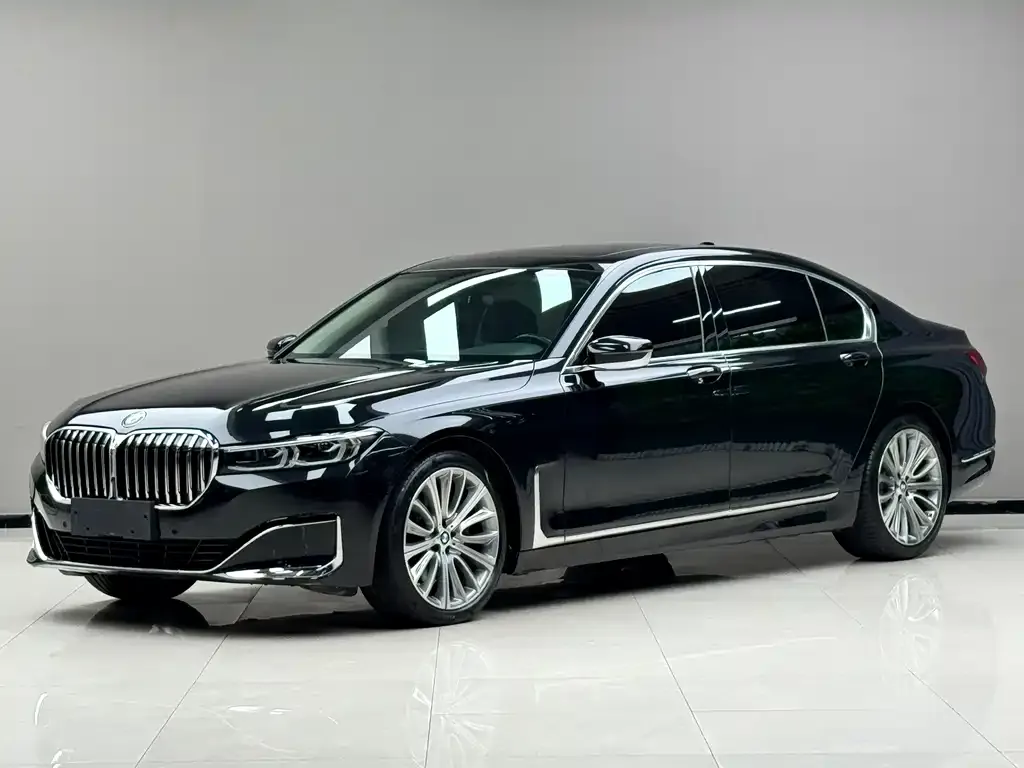 BMW 7 Series — фото 1