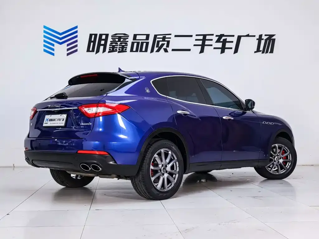 Maserati Levante — фото 8