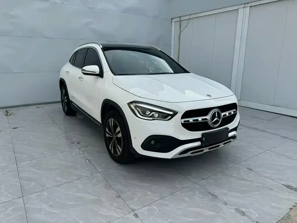Mercedes-Benz GLA — фото 7
