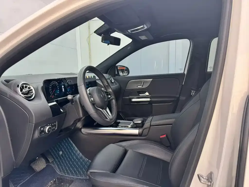 Mercedes-Benz GLA — фото 9