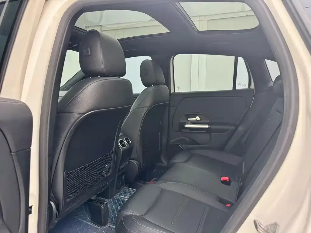 Mercedes-Benz GLA — фото 5
