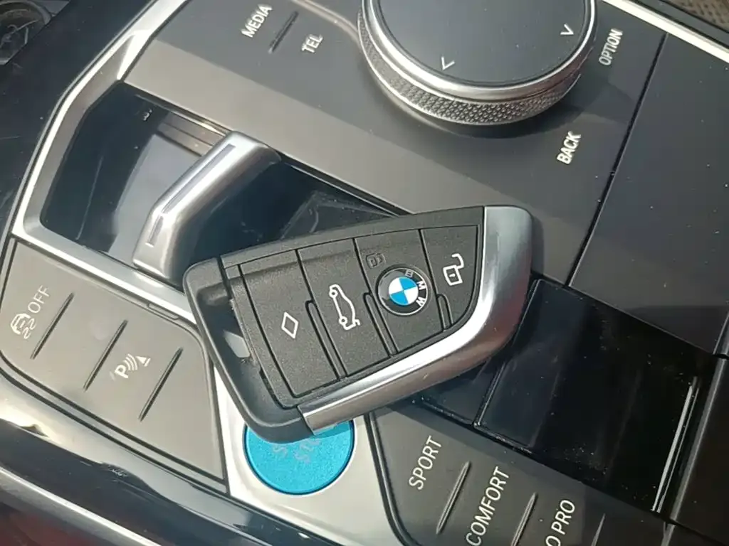 BMW i3 — фото 5