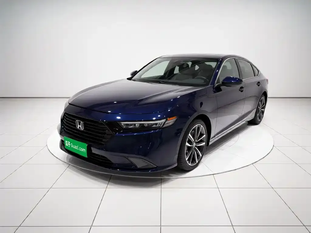Honda Accord — фото 1