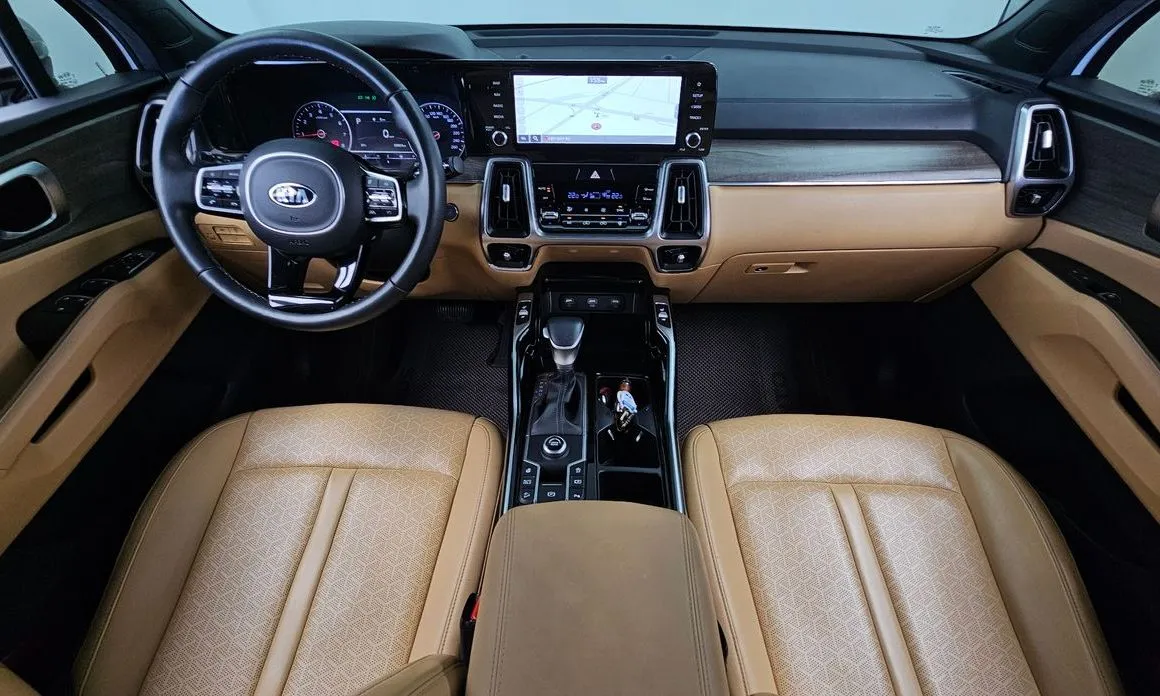 Kia Sorento — фото 10