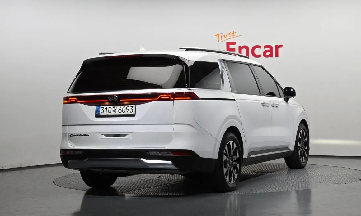 Kia Carnival — фото 2