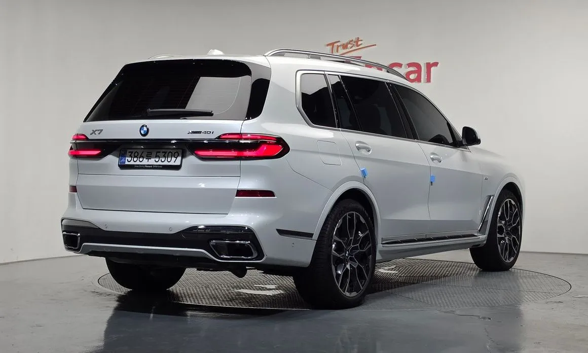 BMW X7 — фото 3