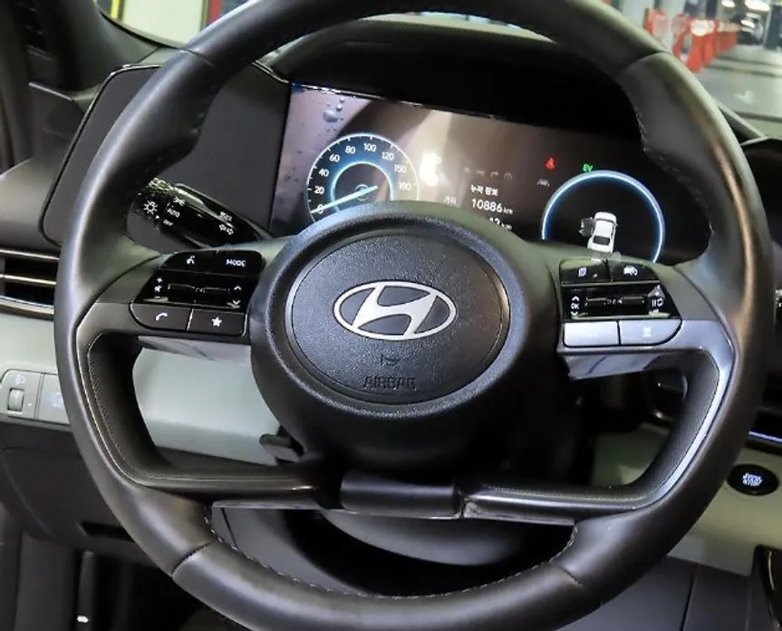 Hyundai AVANTE — фото 8