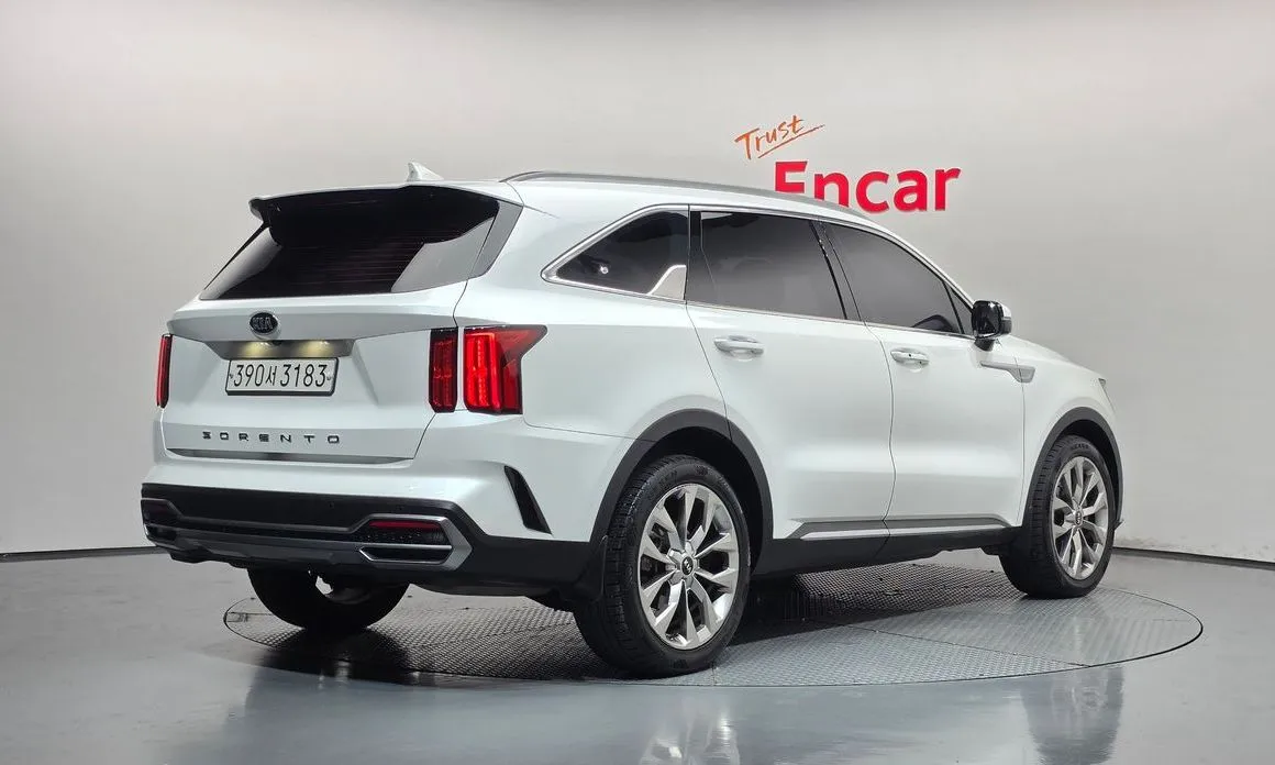 Kia Sorento — фото 8