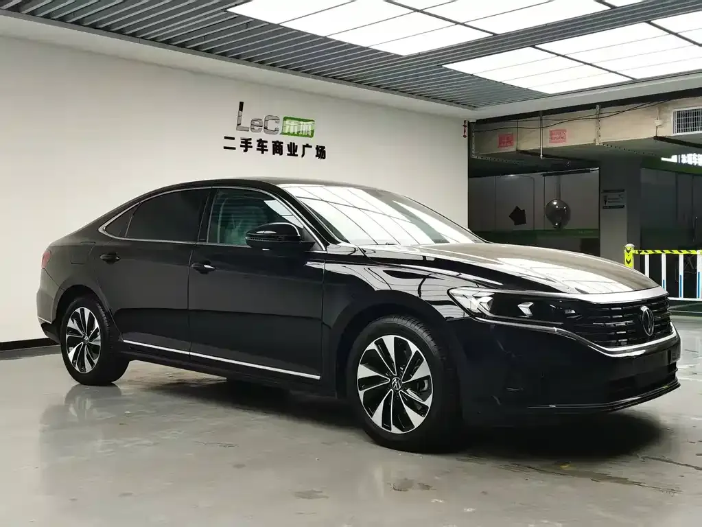 Volkswagen Passat — фото 5