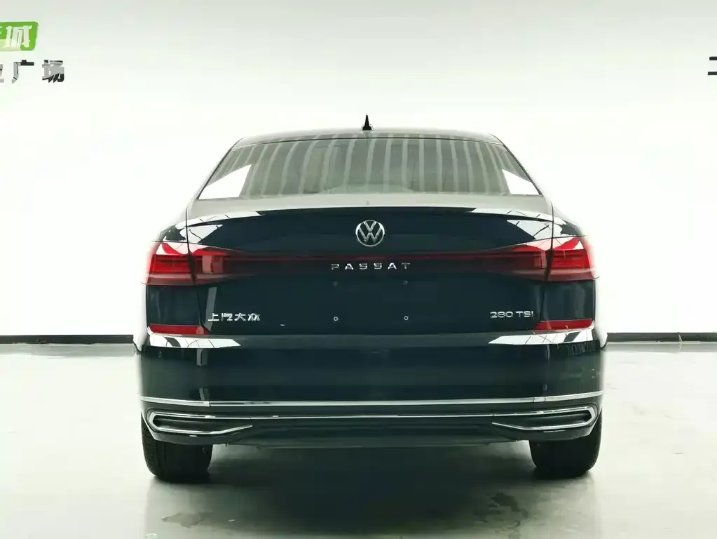 Volkswagen Passat — фото 10