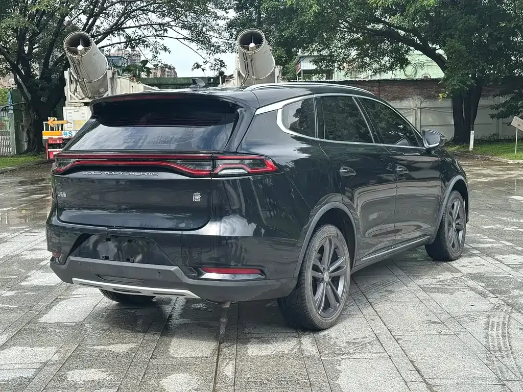 BYD Tang — фото 10
