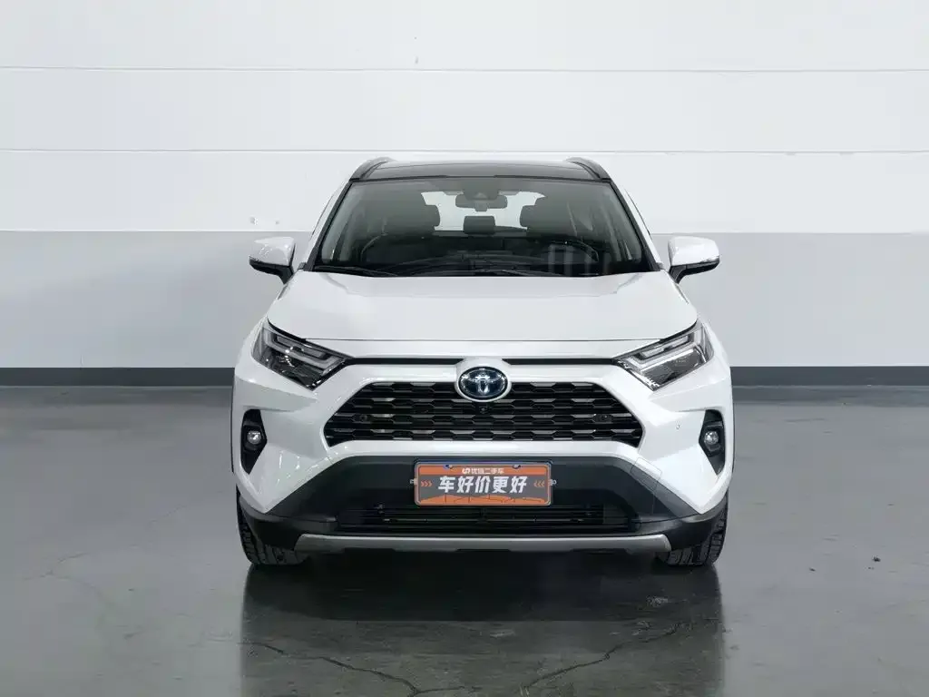 Toyota RAV4 — фото 3