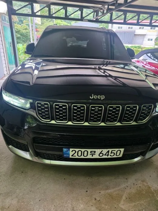 Jeep Cherokee — фото 1