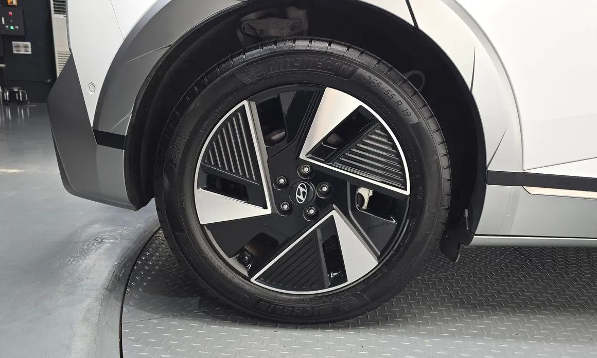 Hyundai Ioniq5 — фото 4