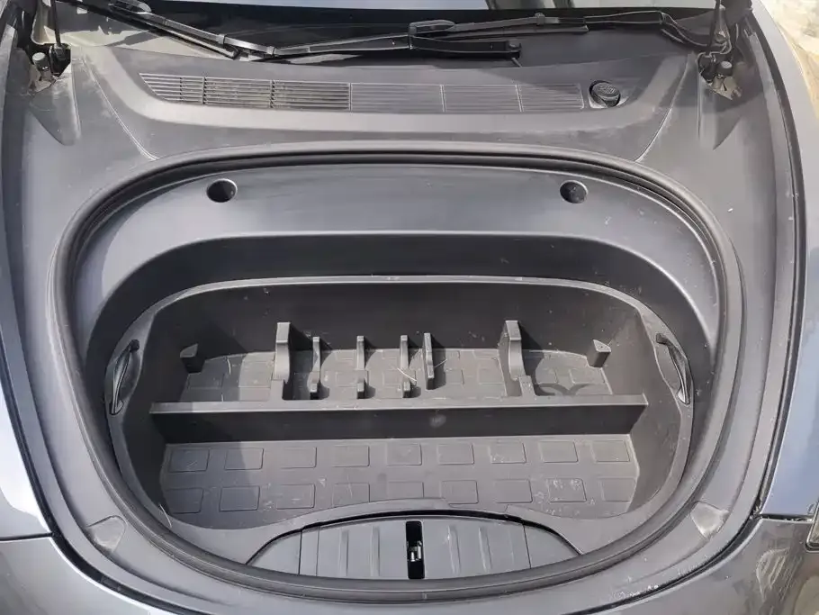 Tesla Model 3 — фото 6