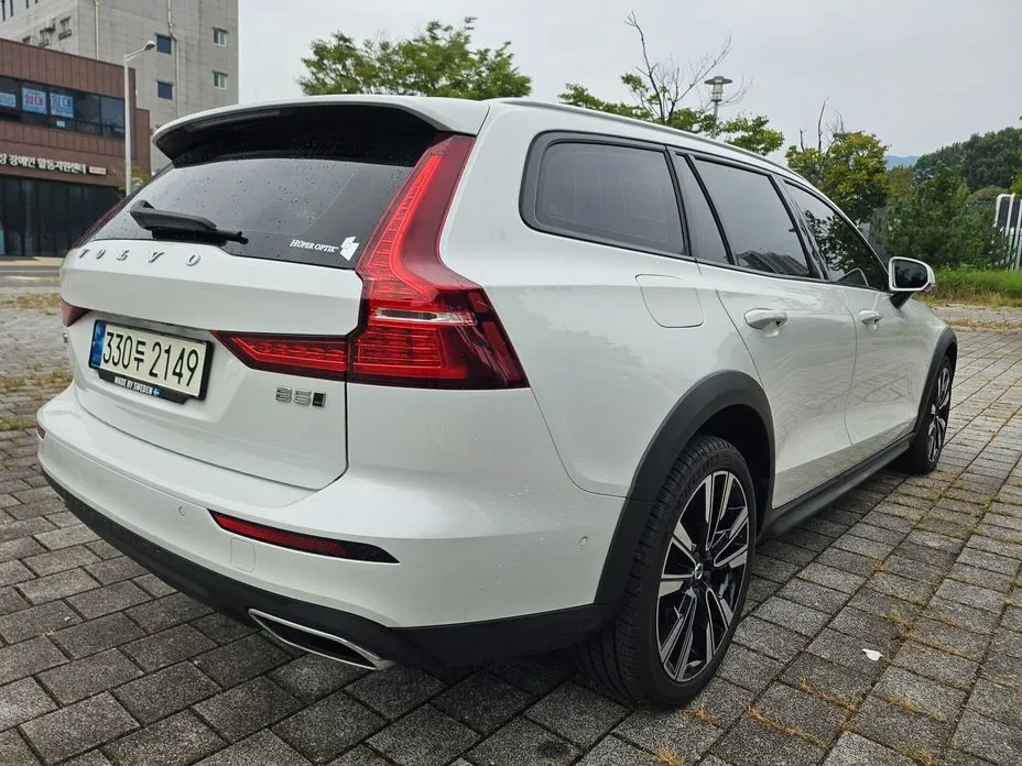 Volvo V60 — фото 2