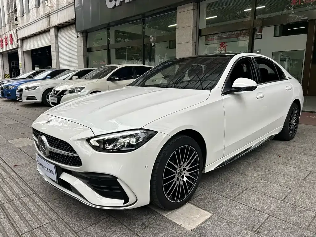 Mercedes-Benz C-Class — фото 1