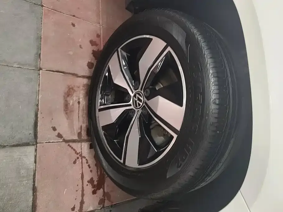 Volkswagen Tharu — фото 3