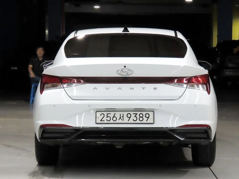 Hyundai AVANTE — фото 5