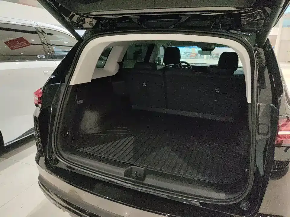 Buick Envision Plus — фото 7