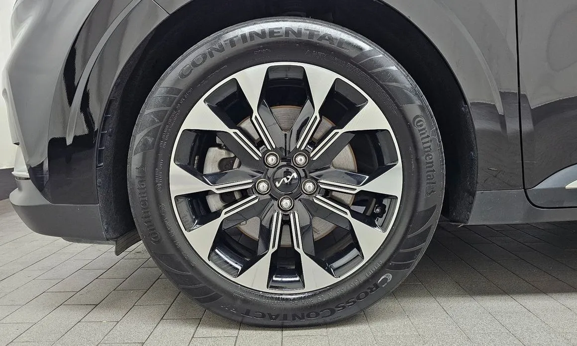 Kia Carnival — фото 10