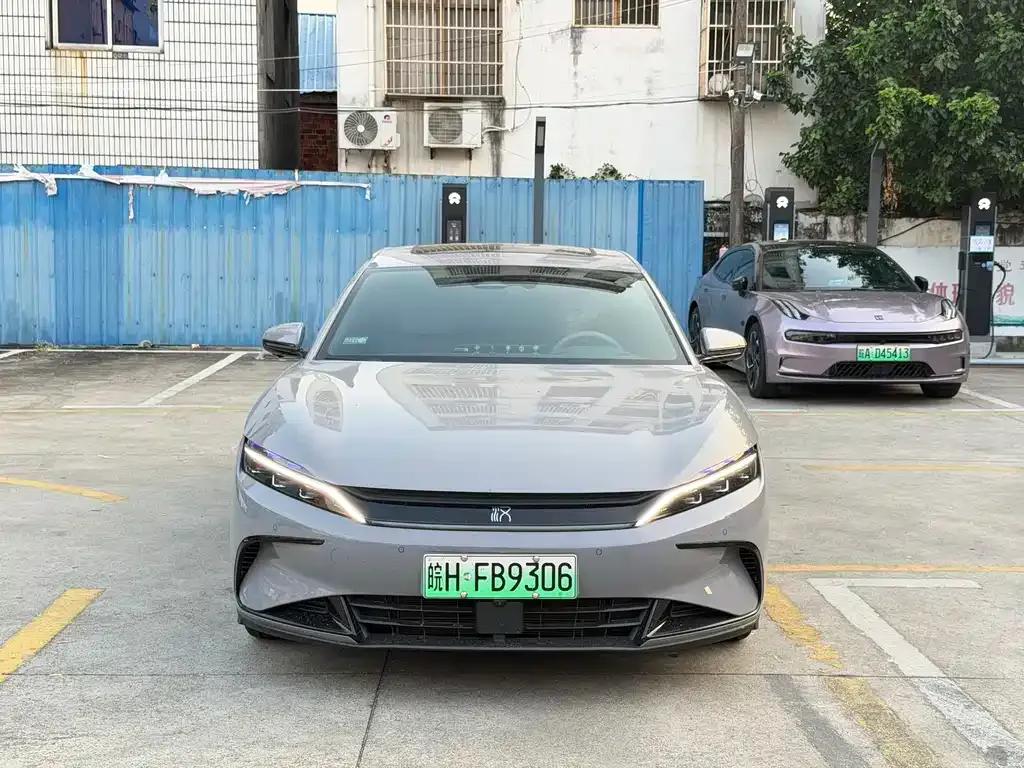 BYD Han — фото 10