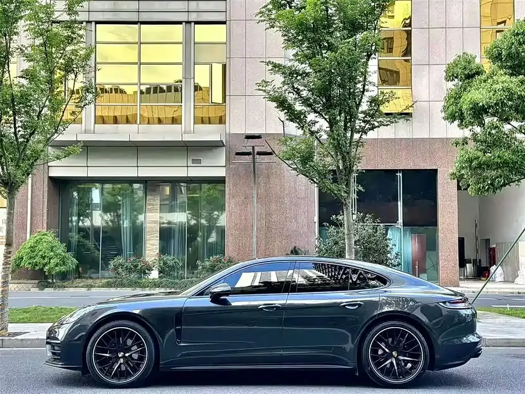 Porsche Panamera — фото 8