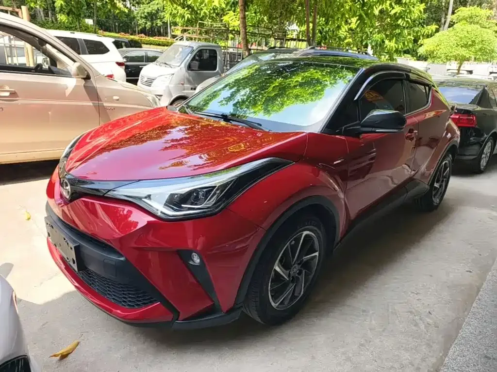 Toyota C-HR — фото 9