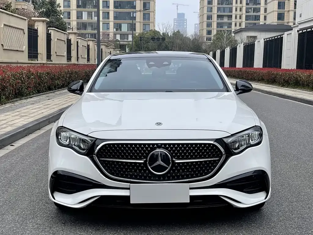 Mercedes-Benz E-Class (Import) — фото 5