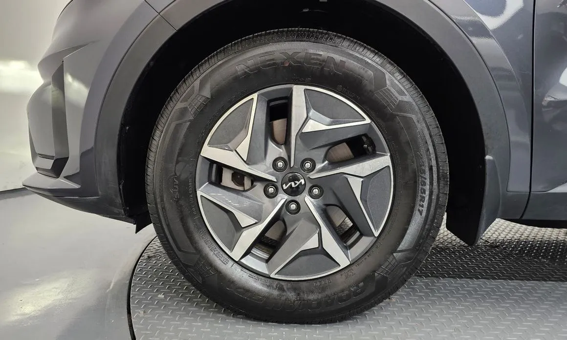 Kia Sorento — фото 5