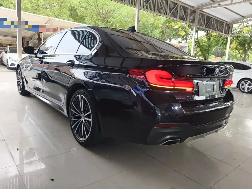 BMW 5 Series — фото 2