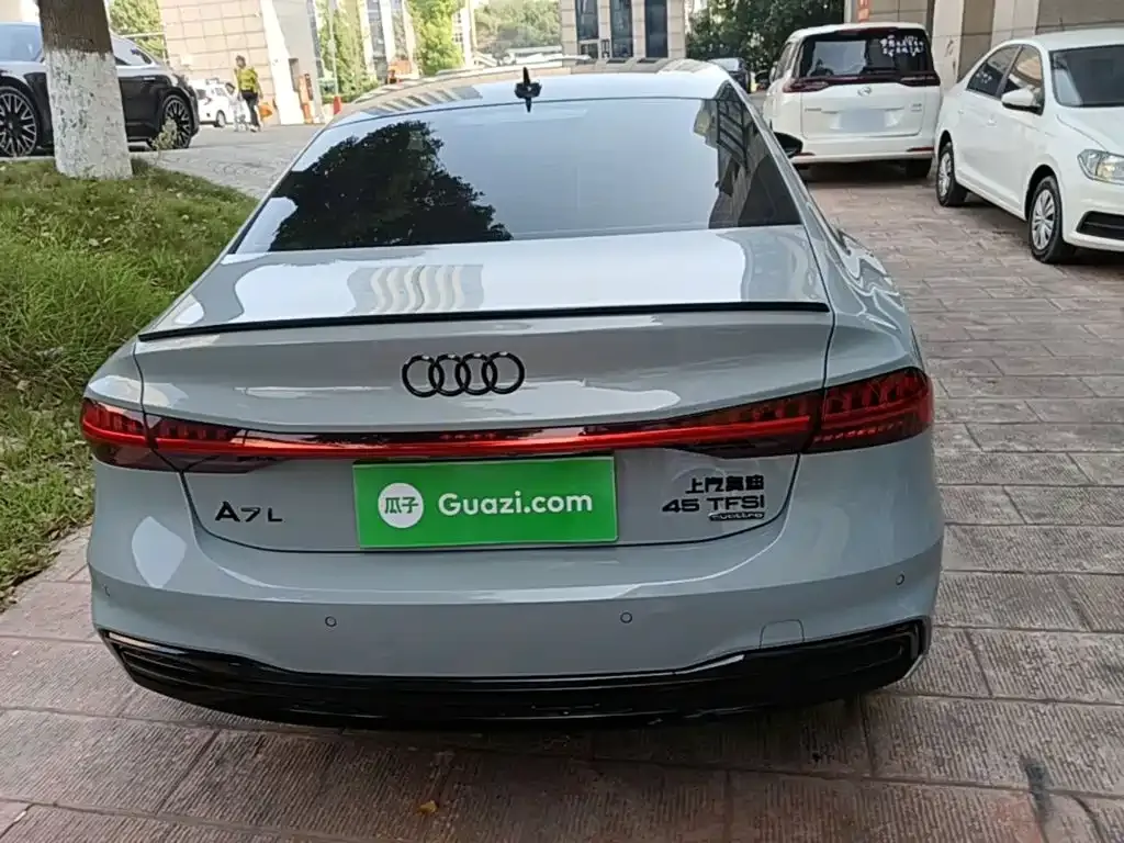 Audi A7L — фото 3