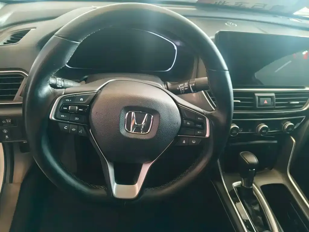 Honda Inspire — фото 2