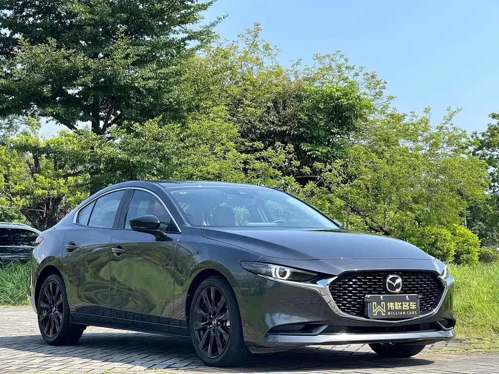 Mazda 3 Axela — фото 10