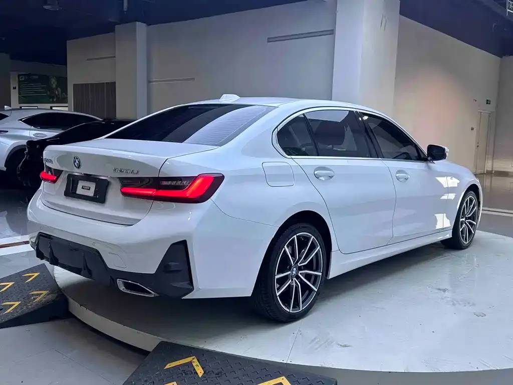 BMW 3 Series — фото 10
