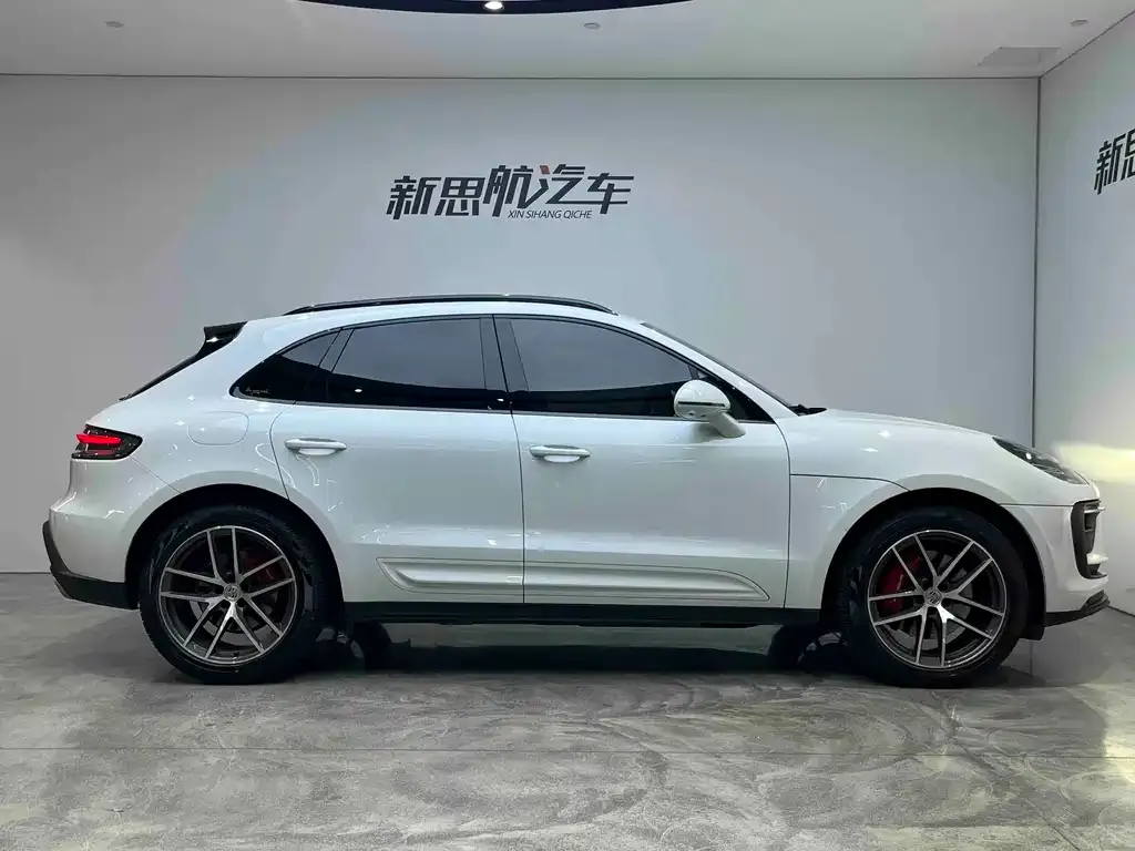 Porsche Macan — фото 9